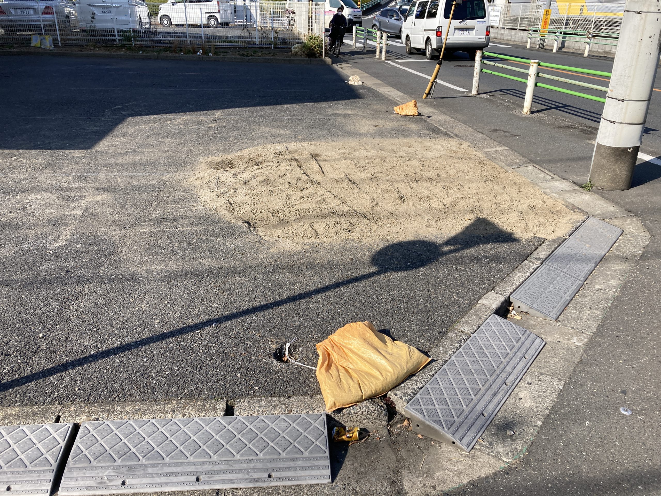 看板撤去後の補修工事